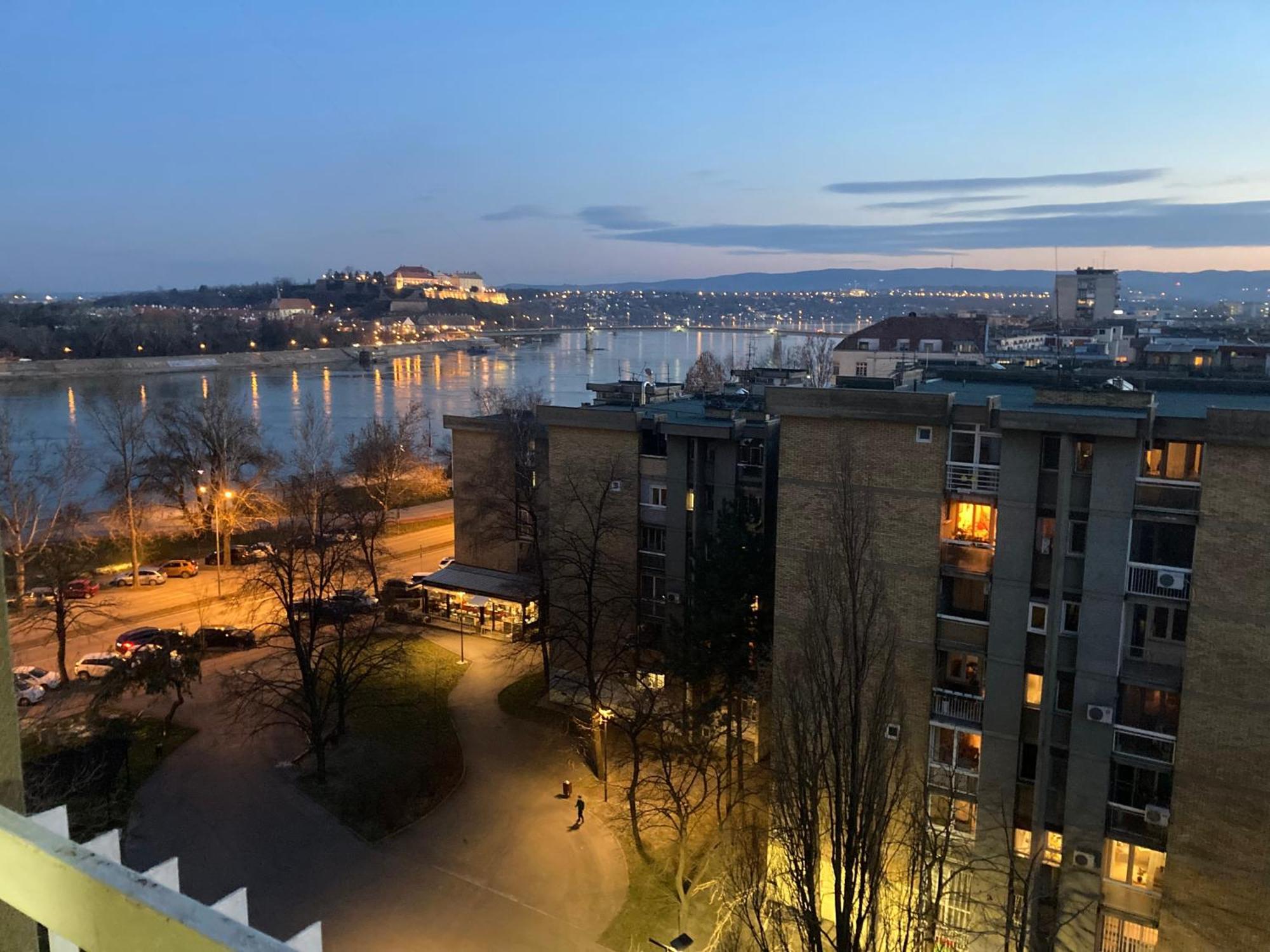 Apartman Bane 021 With A View Novi Sad Esterno foto