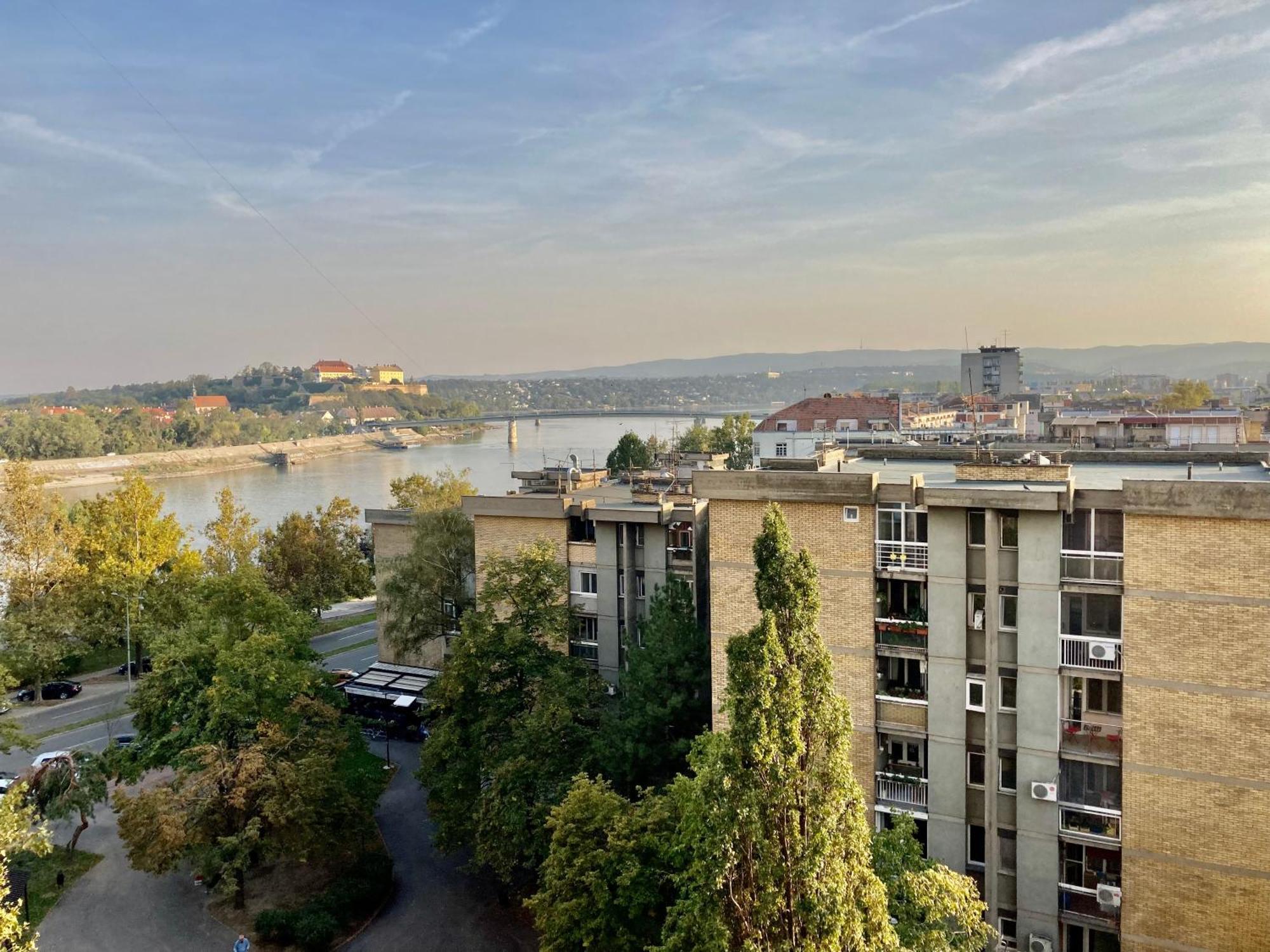 Apartman Bane 021 With A View Novi Sad Esterno foto