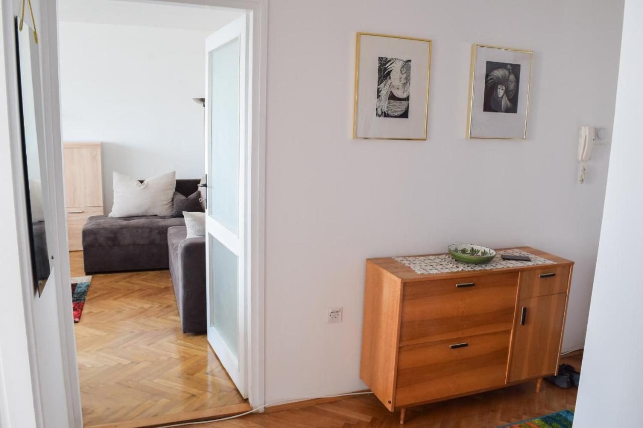 Apartman Bane 021 With A View Novi Sad Esterno foto