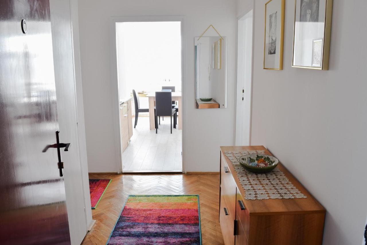 Apartman Bane 021 With A View Novi Sad Esterno foto