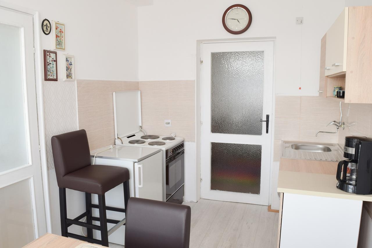 Apartman Bane 021 With A View Novi Sad Esterno foto