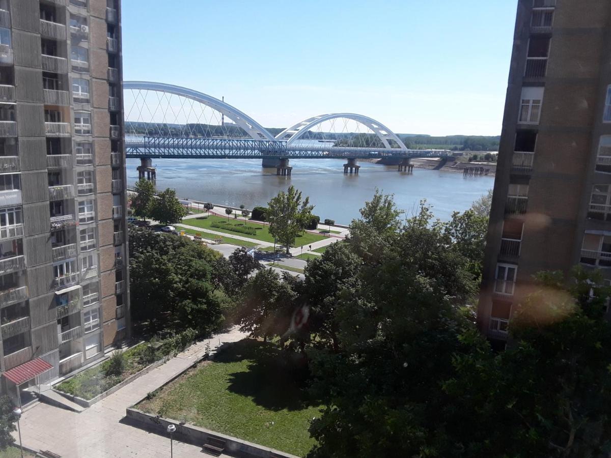 Apartman Bane 021 With A View Novi Sad Esterno foto